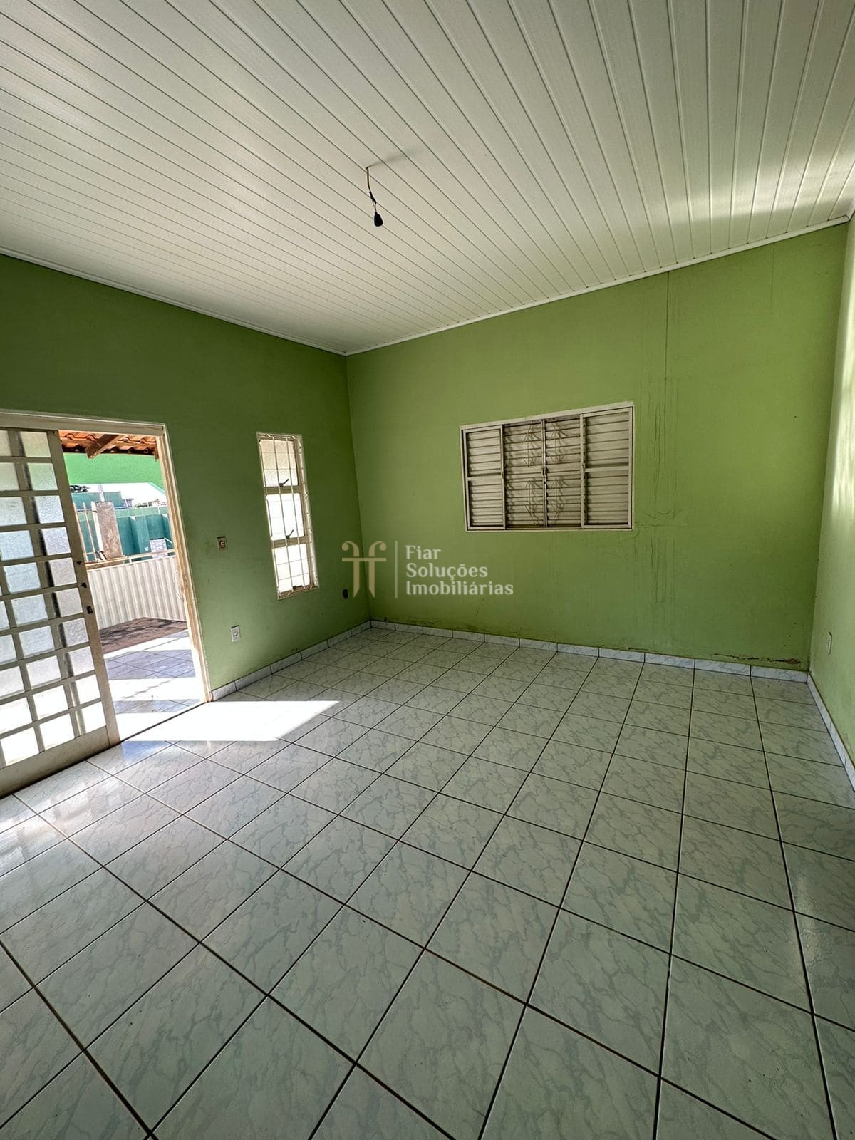 Excelente casa em bairro residencial