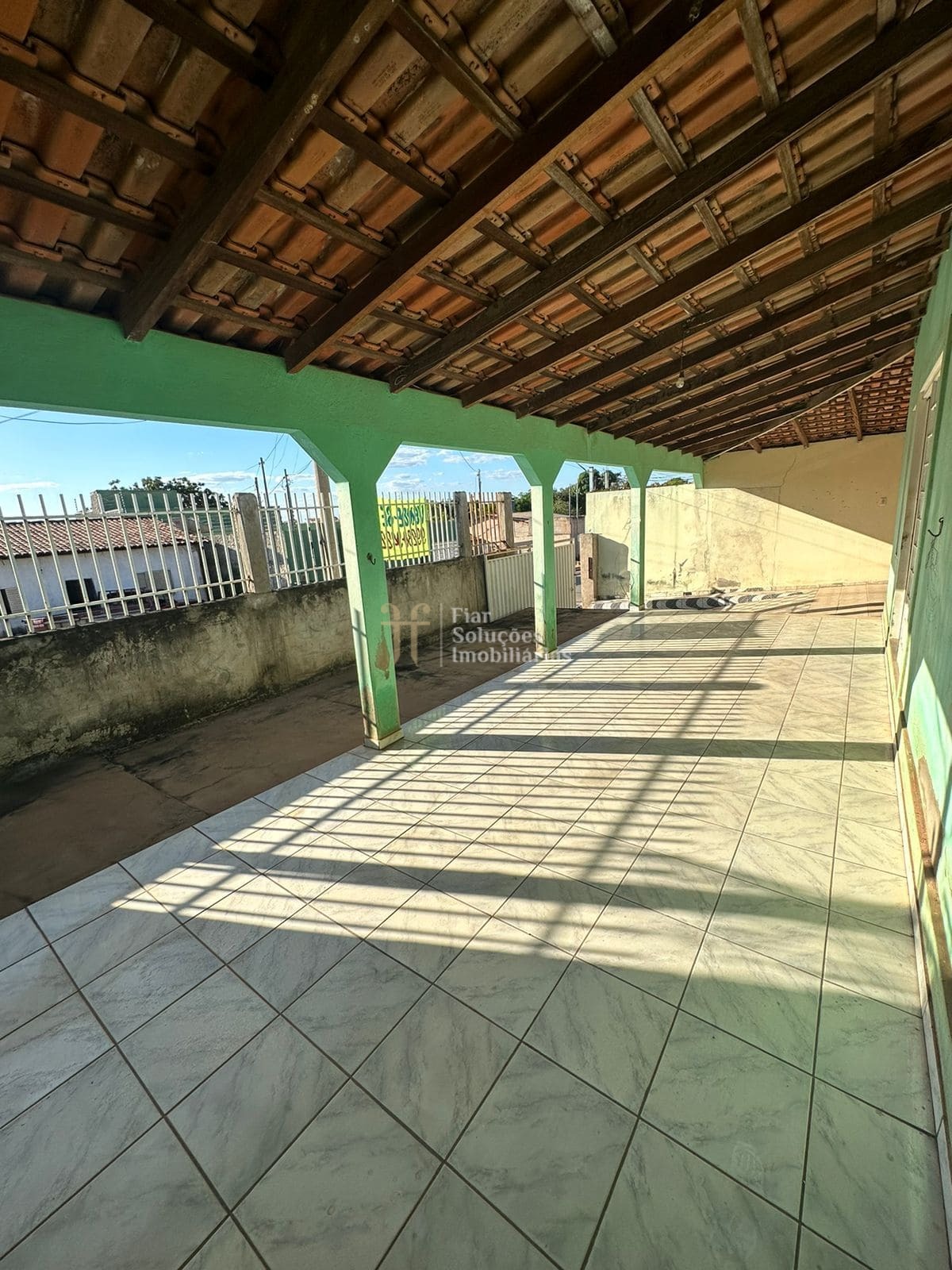 Excelente casa em bairro residencial