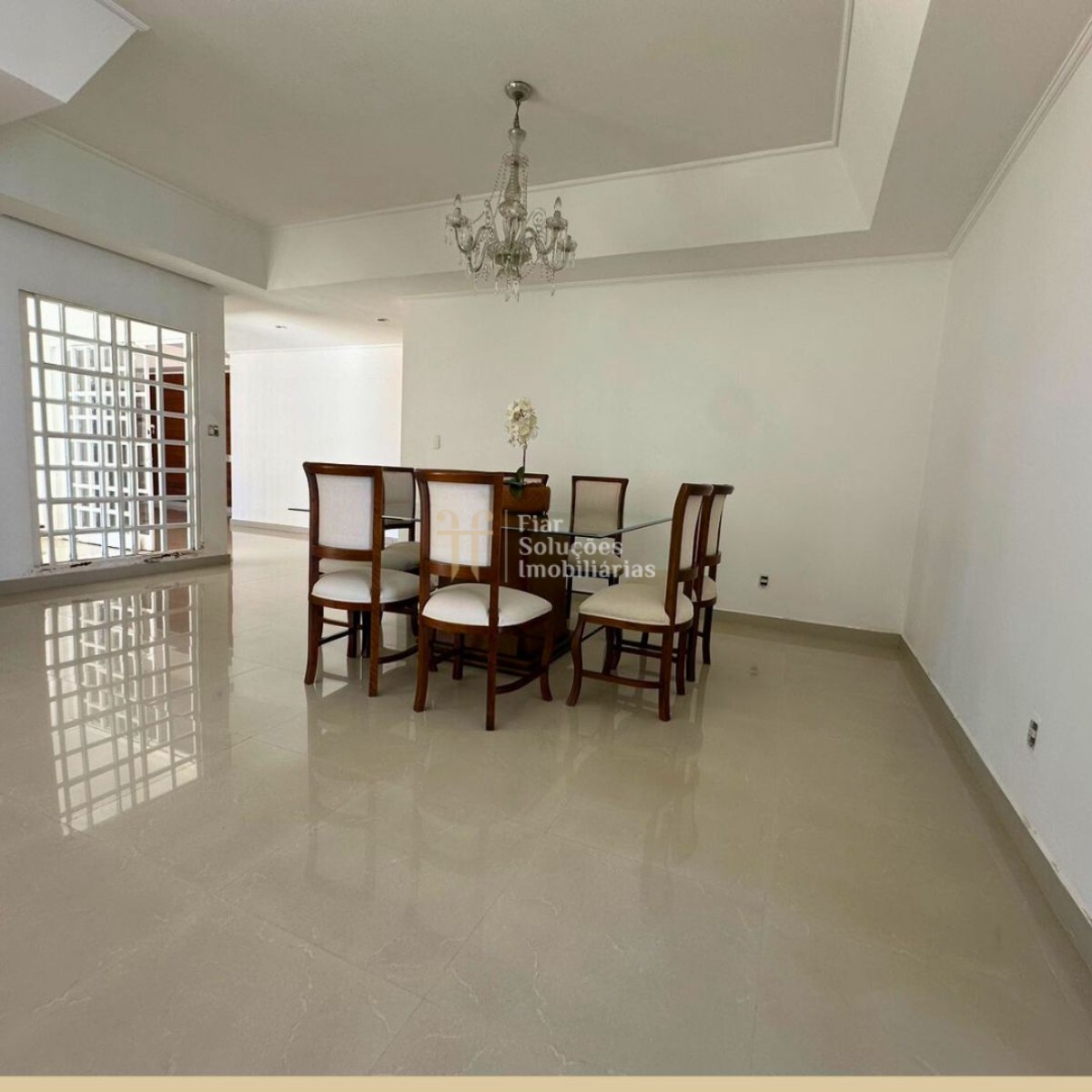 Casa com espaço de lazer completo
