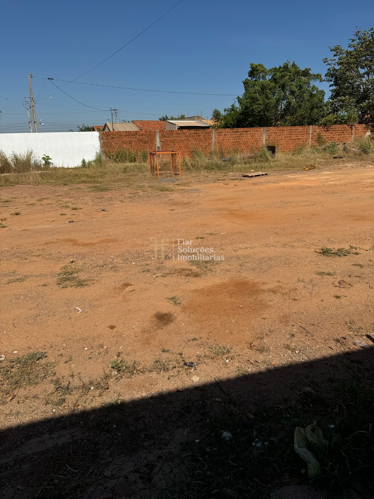Terreno com barracão em várzea grande
