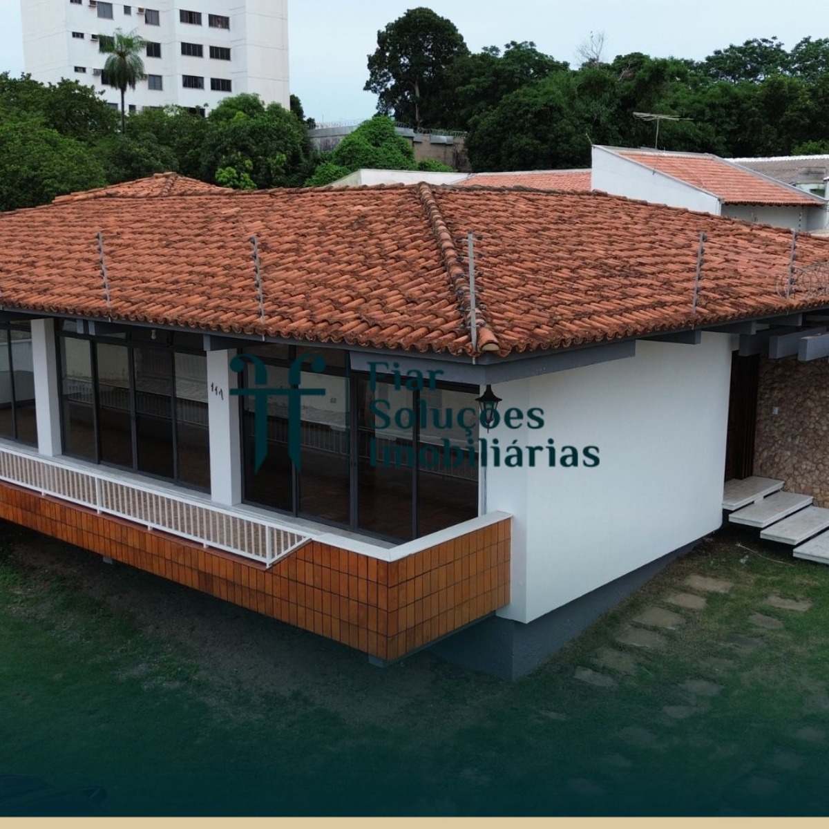 Casa comercial centro sul