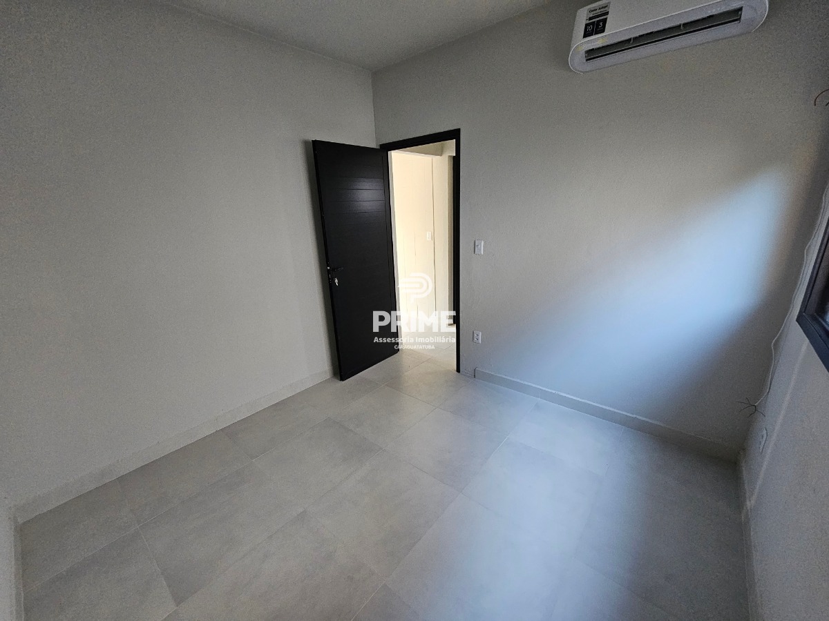 Casa à venda com 2 quartos, 75m² - Foto 12