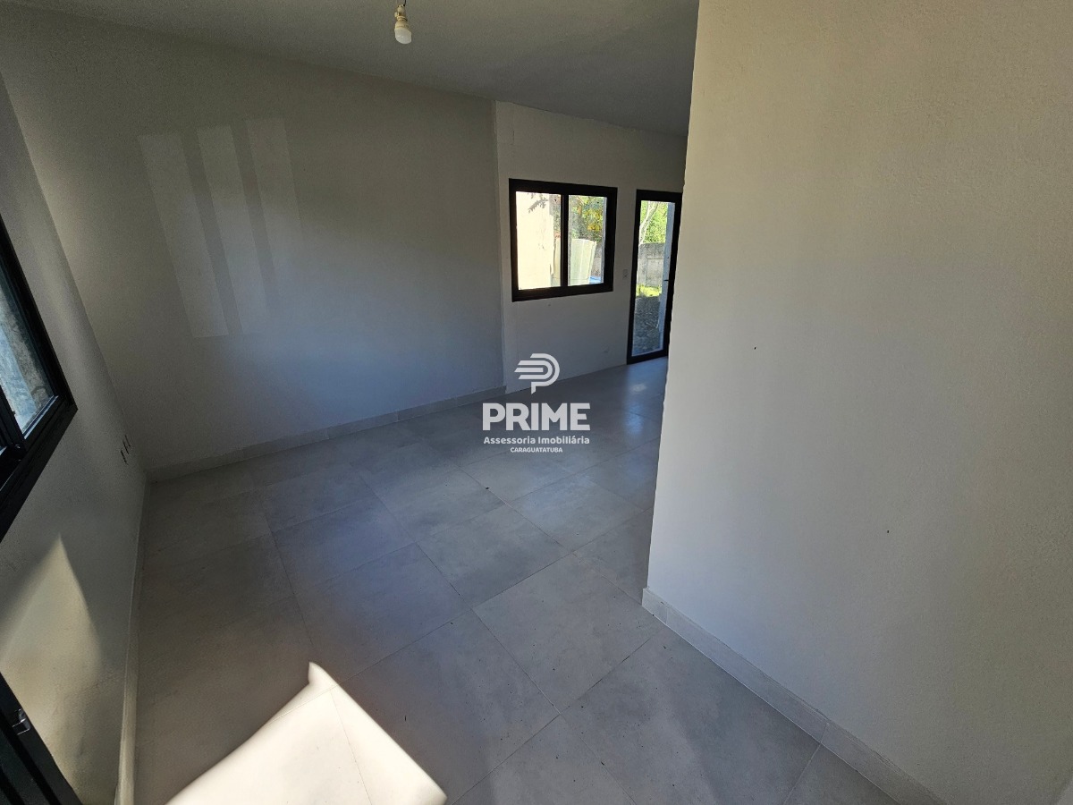 Casa à venda com 2 quartos, 75m² - Foto 3